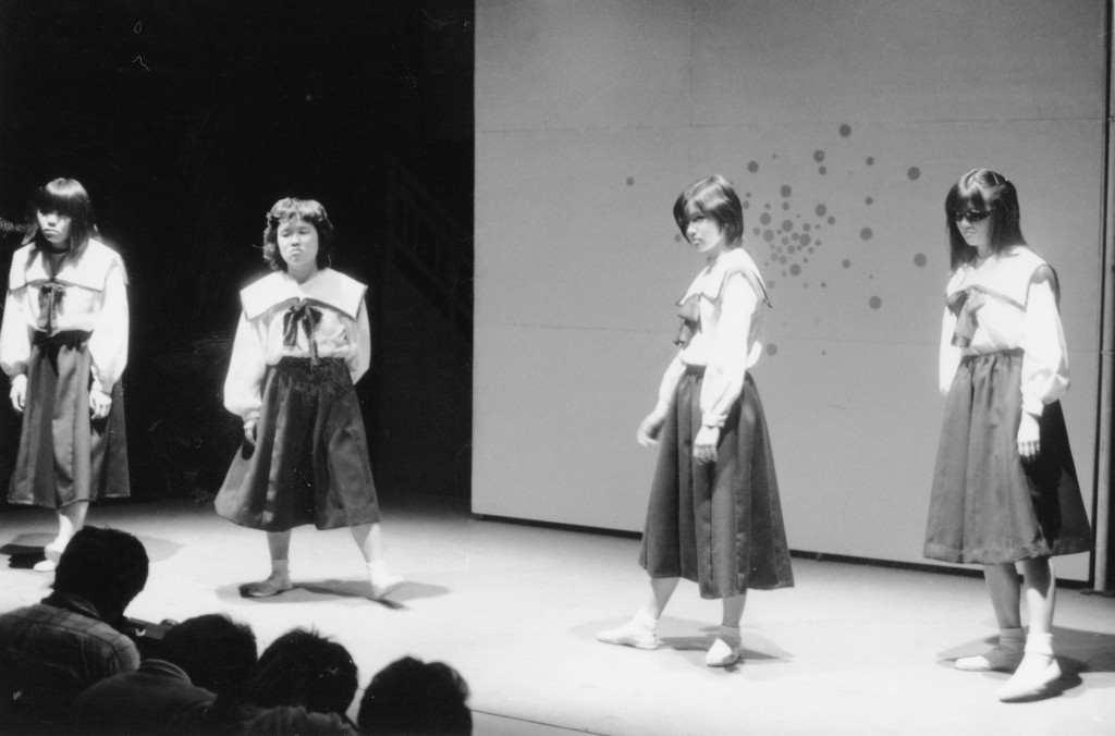 改訂版・聖ミカエラ学園漂流記_舞台写真