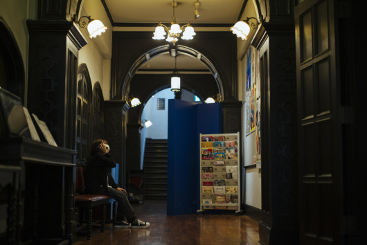 もしもし、わたしじゃないし_舞台写真