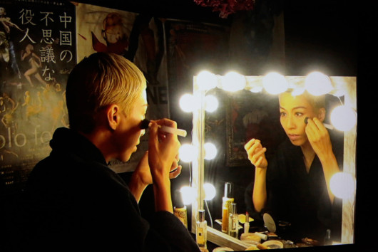 『夏の名残のバラ』_舞台写真